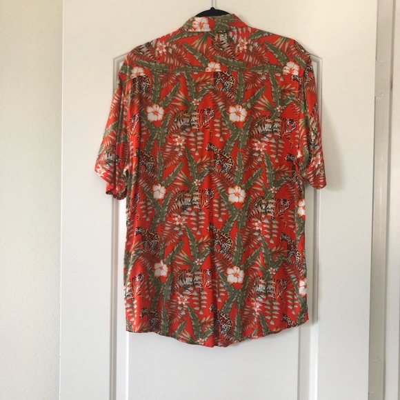 Men’s Short Sleeve Shirt - Picture 3 of 5